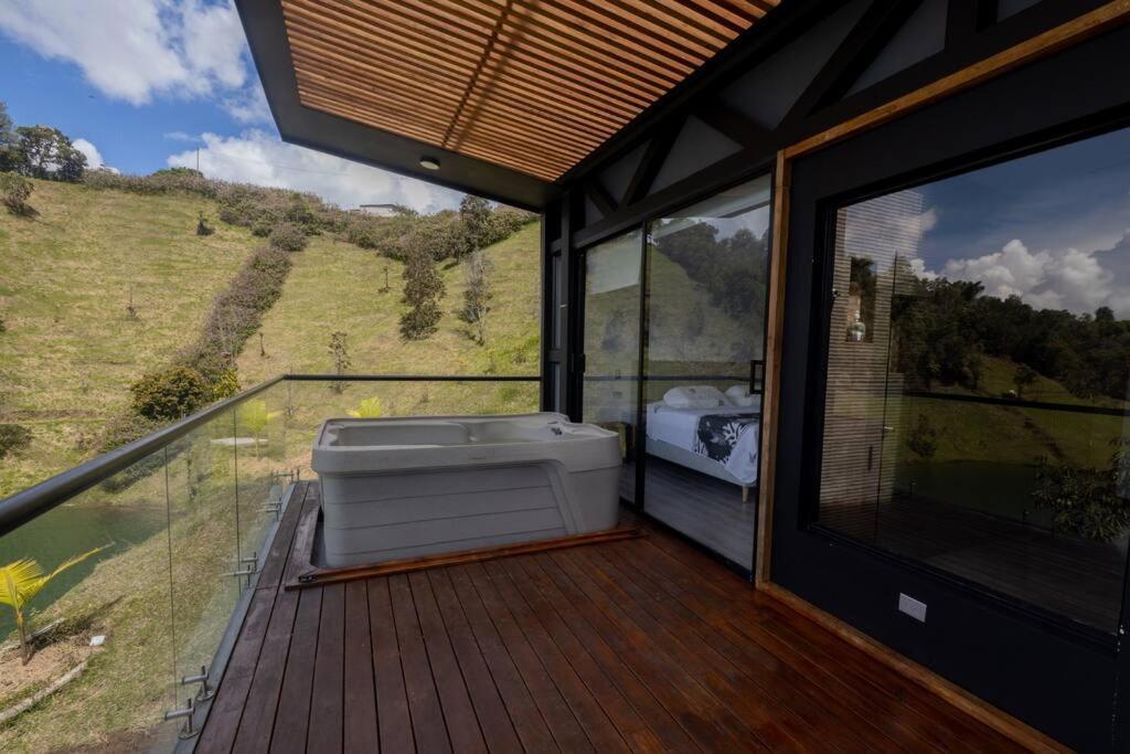 Sky House Cabana Guatape La Pradera  Dış mekan fotoğraf